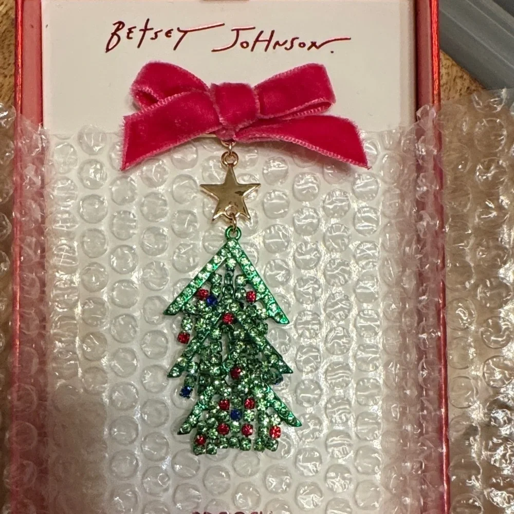 NWT BETSEY JOHNSON Green Crystal Pink Velvet Bow Christmas Tree Pin Brooch & Box
